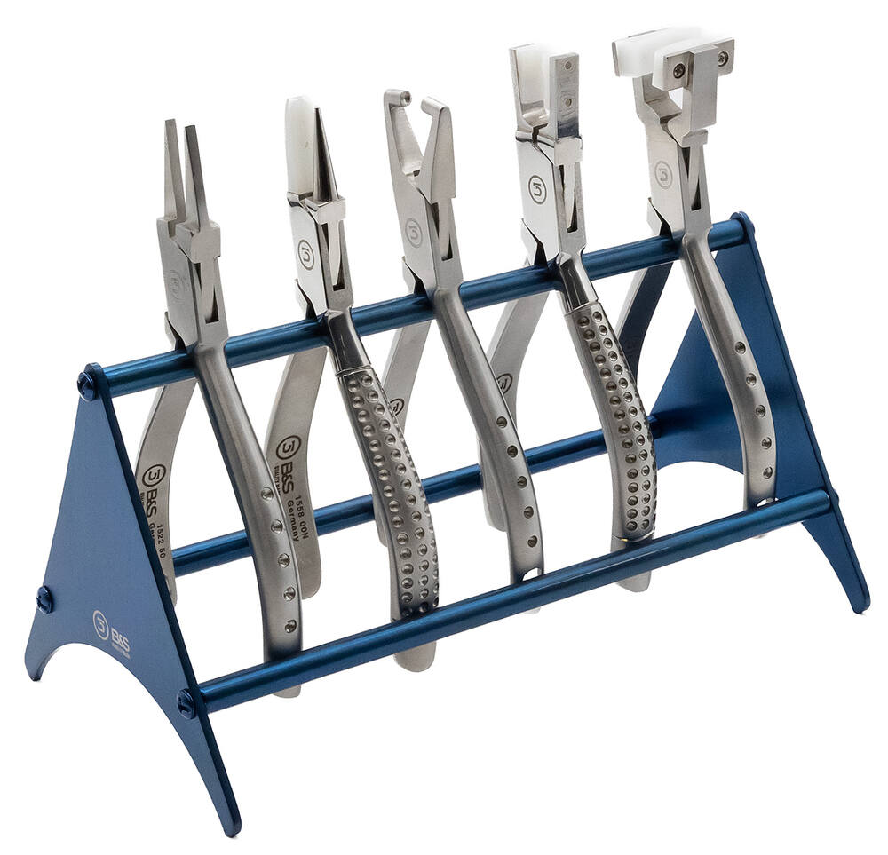 146120 - stojan na kleště, ocelový, modrý, pro asi 15 kleští